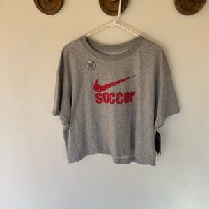 Nike soccer boxy cropped tee shirt size XL NEW